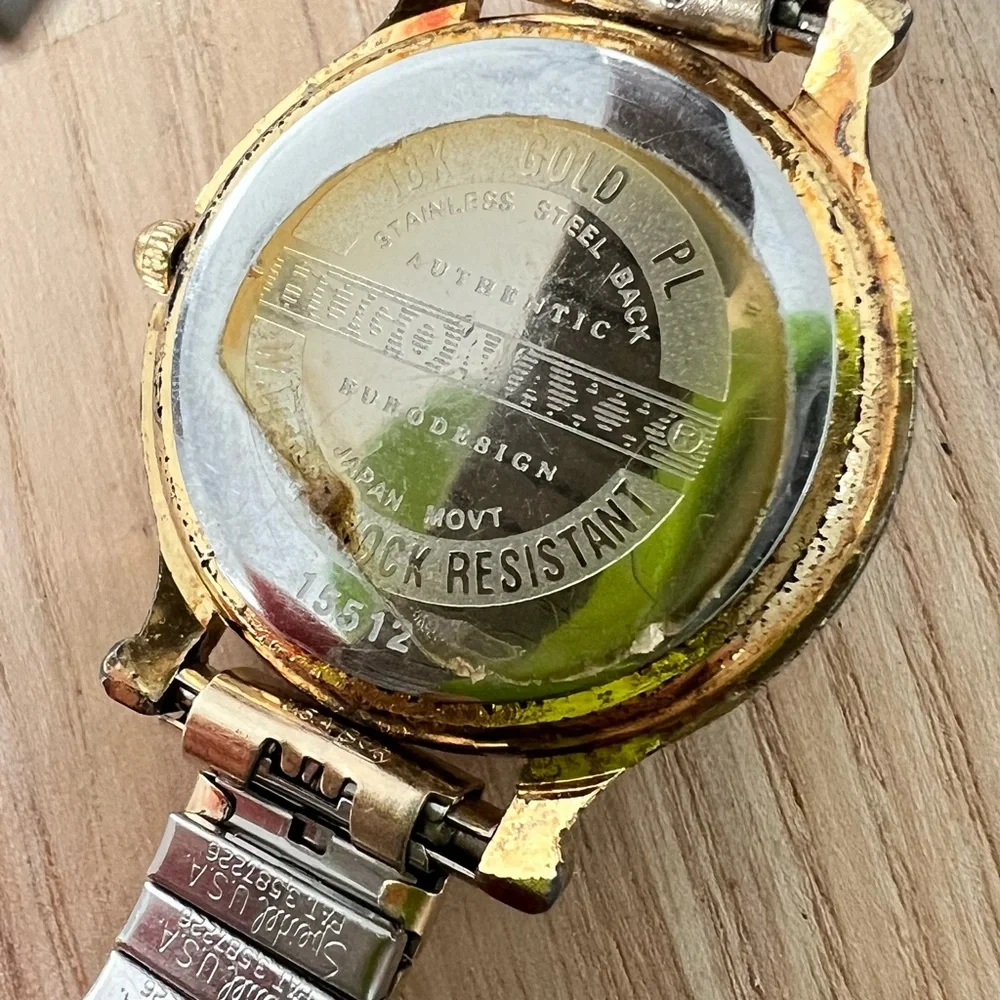 Vintage Hugo Maxx ladies green teal dial gold plated watch NEW BATTERY